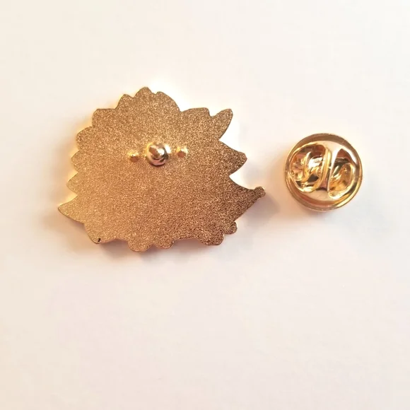 Pink Flower Baby Hedgehog Enamel Pin - Picture 3 of 4